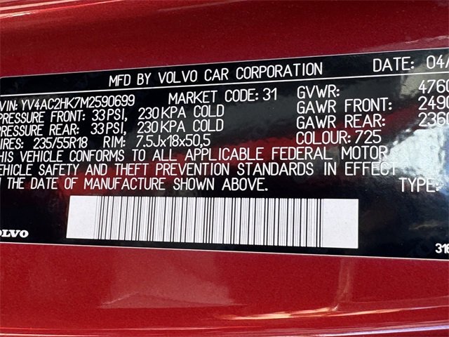 Used 2021 Volvo XC40 T4 Momentum image 33