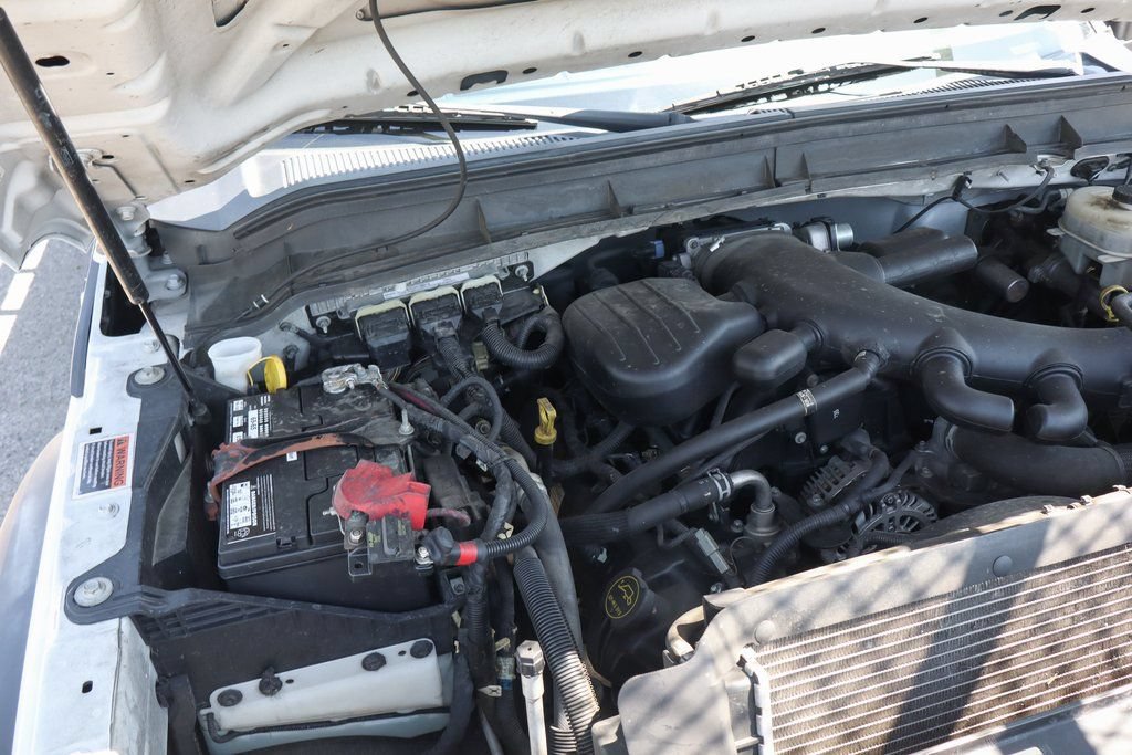 Used 2015 Ford F550 2WD Regular Cab Super Duty image 13