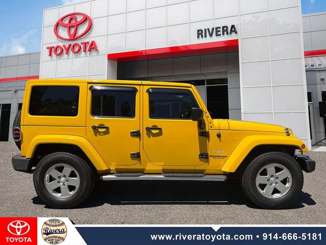 Used 2011 Jeep Wrangler Unlimited Sahara w/ Dual Top Group AWD/4WD image 4