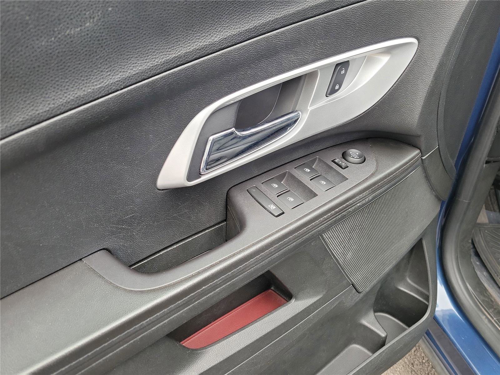 Used 2016 Chevrolet Equinox LT w/ Convenience Package image 19