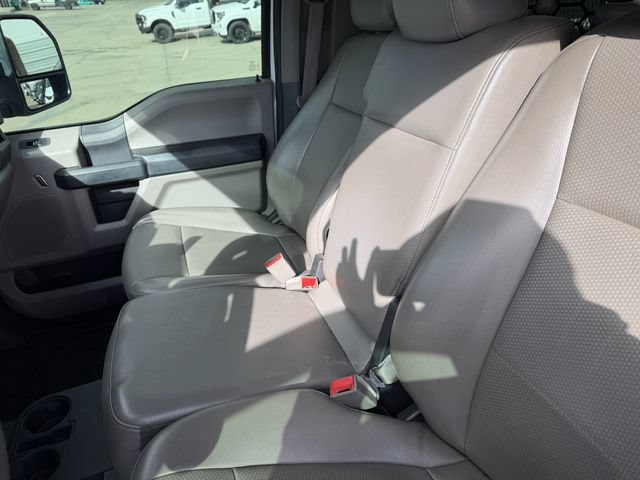 Used 2017 Ford F550 4x4 Regular Cab Super Duty image 24