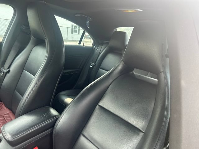 Used 2014 Mercedes-Benz CLA 250 image 8