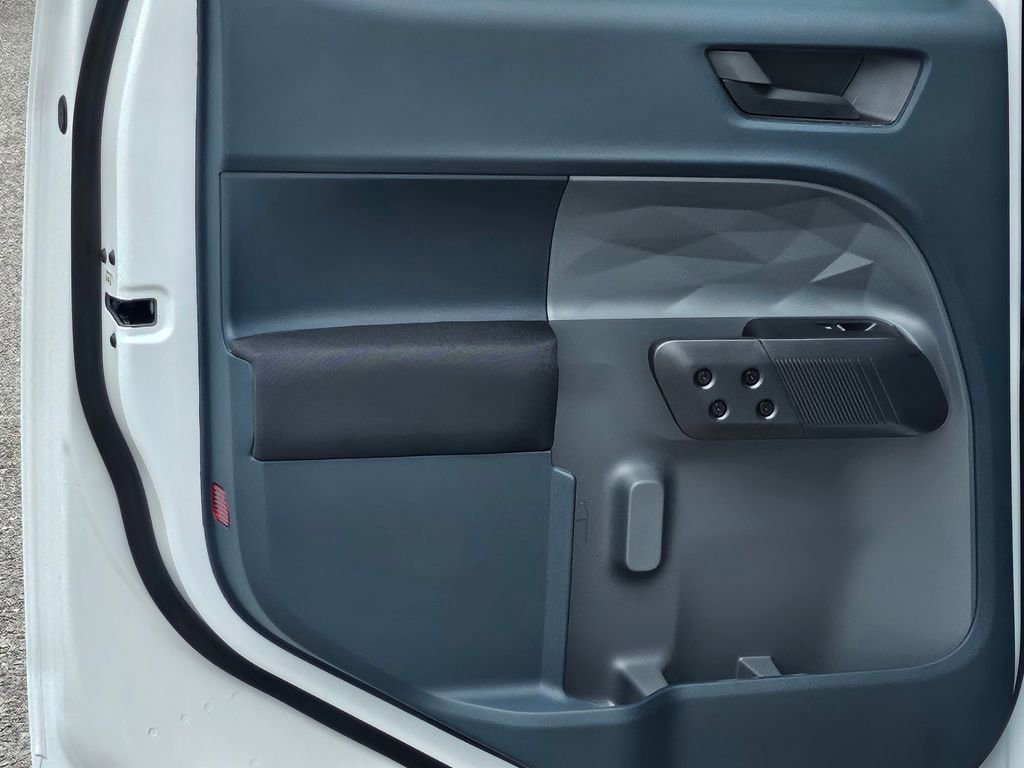 New 2026 Ford Maverick XL image 30