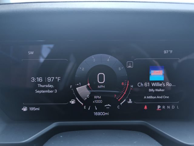 Used 2026 GMC Acadia Elevation w/ Elevation Premium Package FWD image 16