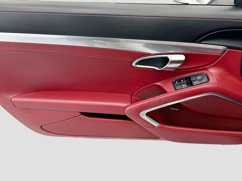 Used 2019 Porsche 911 Cabriolet image 22