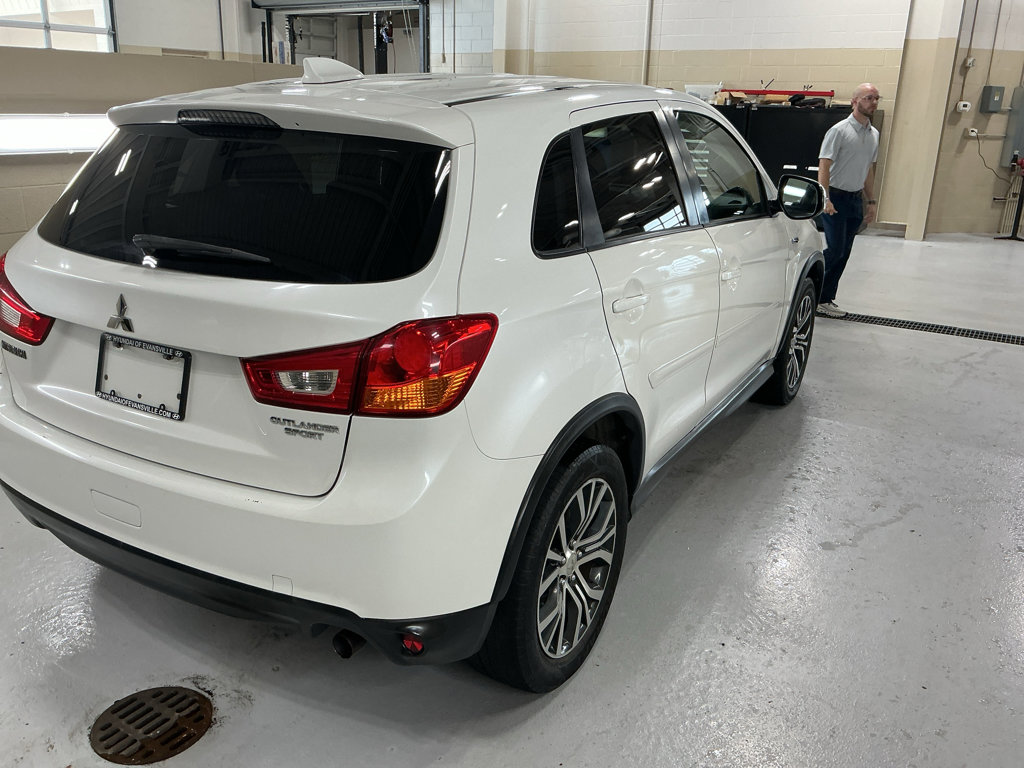 Used 2017 Mitsubishi Outlander Sport ES FWD image 4