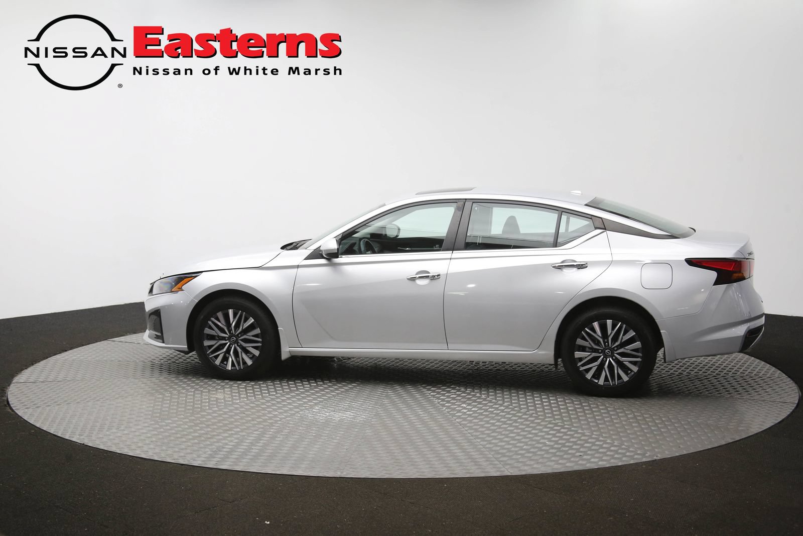Used 2023 Nissan Altima 2.5 SV w/ SV Premium Package AWD/4WD image 62