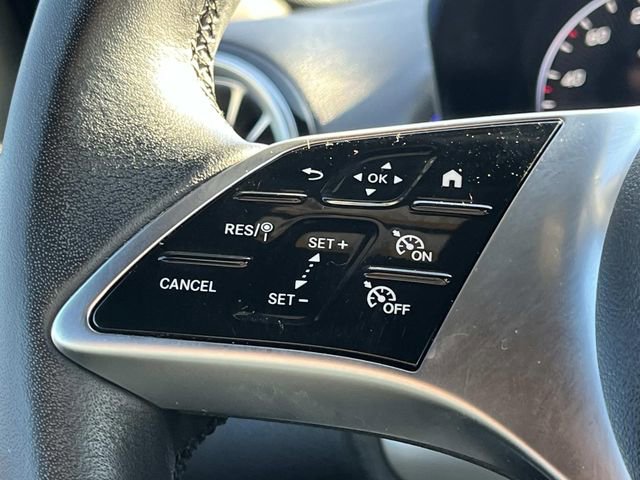 Used 2024 Mercedes-Benz GLB 250 image 36