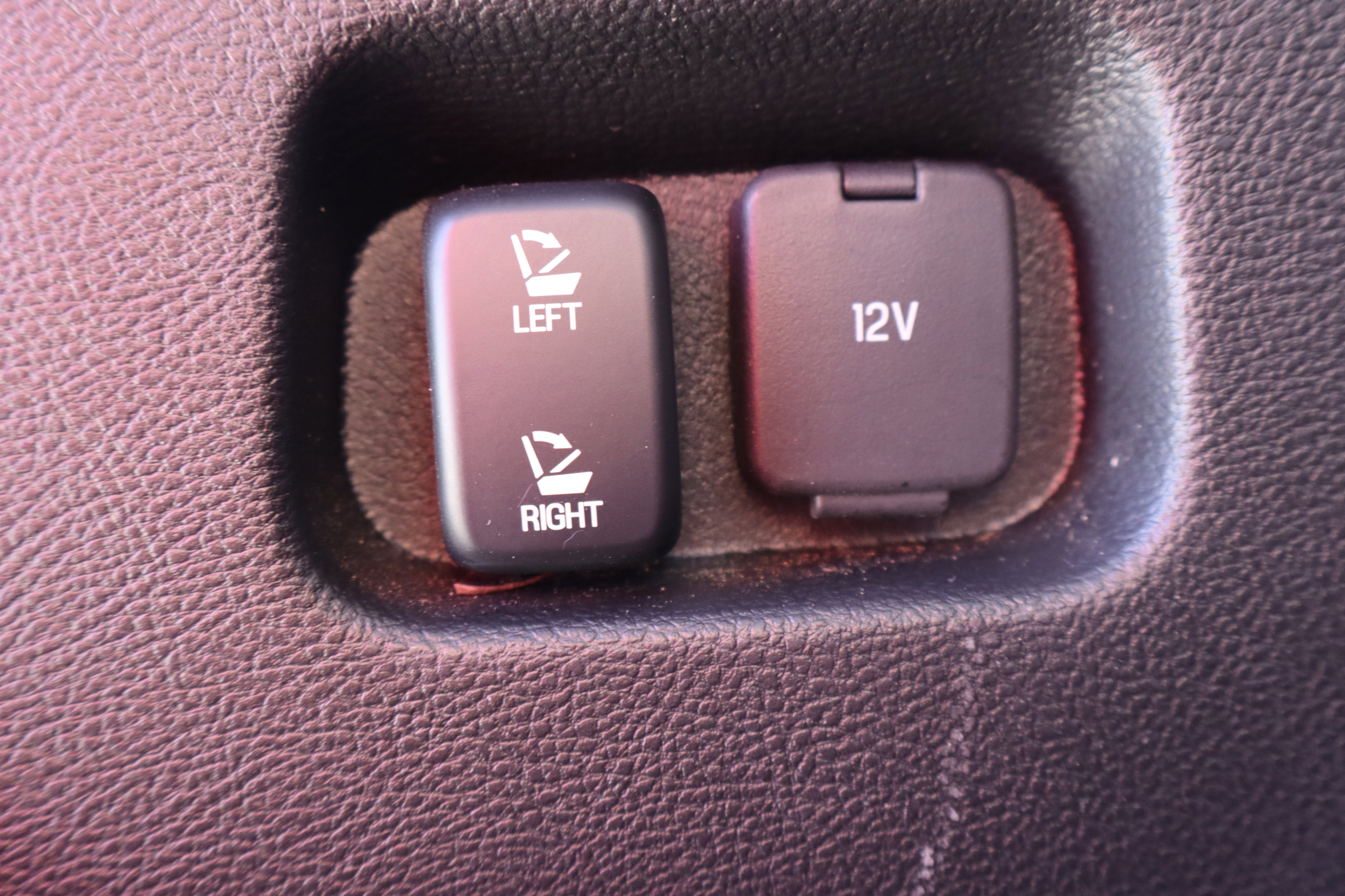 Used 2024 Ford Edge SEL w/ Convenience Package image 26