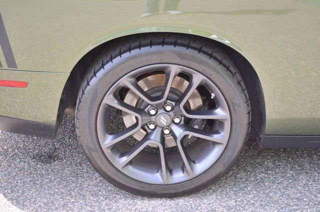 Used 2021 Dodge Challenger R/T Scat Pack w/ Shaker Package RWD image 11