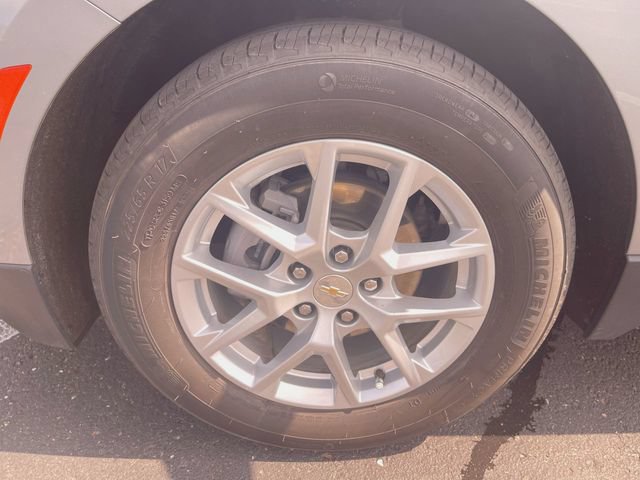 Used 2024 Chevrolet Equinox LT w/ LPO, Floor Liner Package FWD image 32