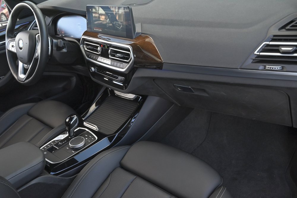 Used 2024 BMW X3 xDrive30i w/ Convenience Package image 16
