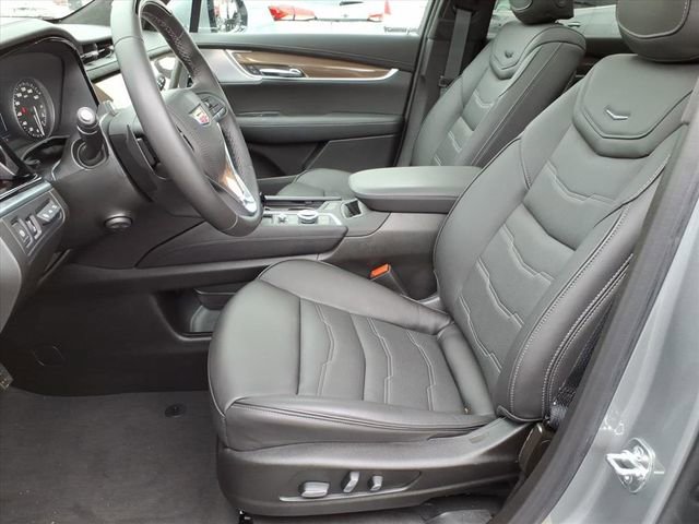 Certified 2025 Cadillac XT6 Premium Luxury w/ Platinum Package AWD/4WD image 5