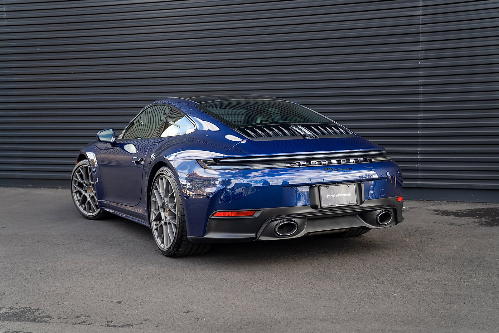 Certified 2025 Porsche 911 Carrera image 3