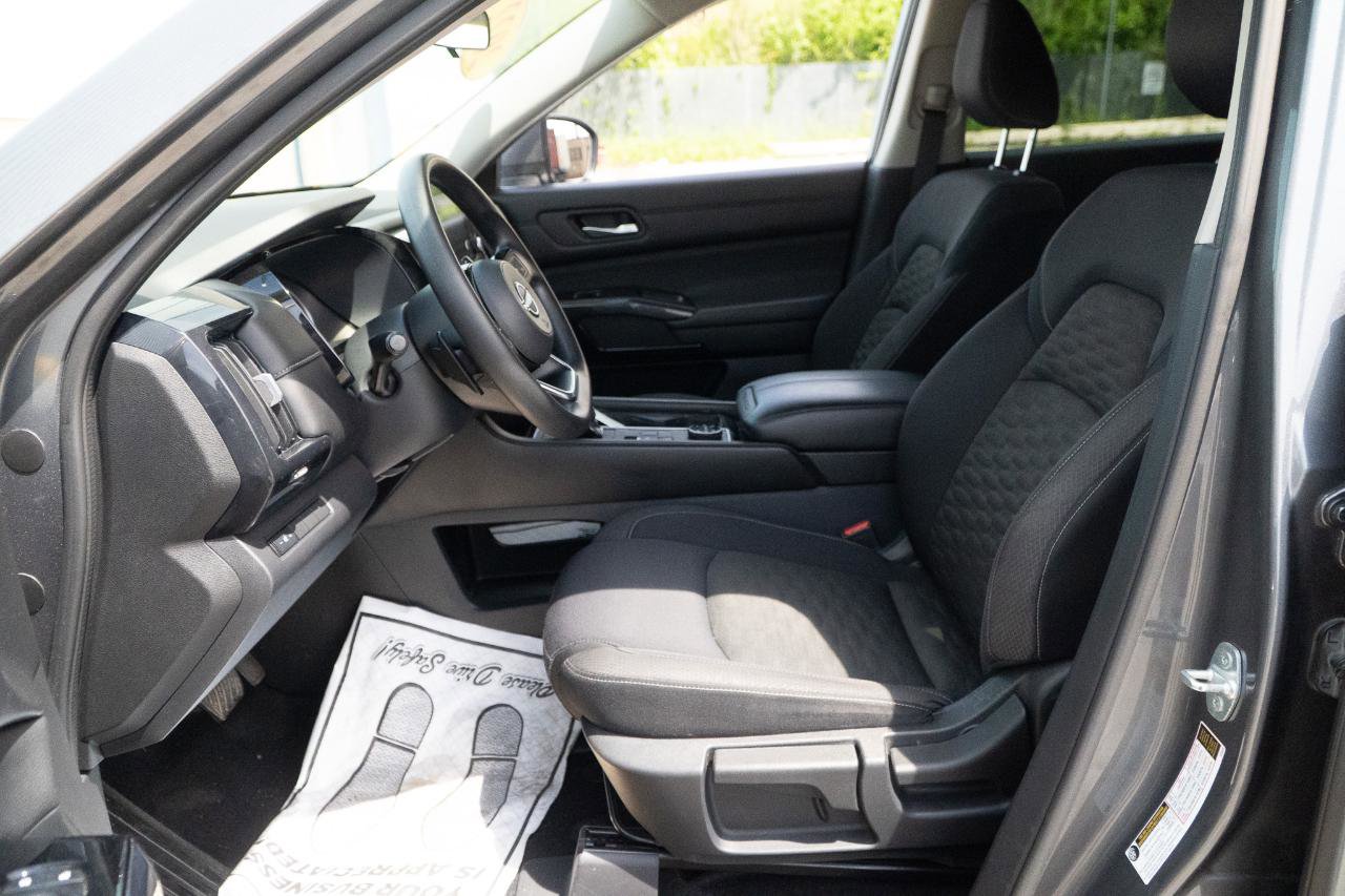 Used 2022 Nissan Pathfinder S AWD/4WD image 21