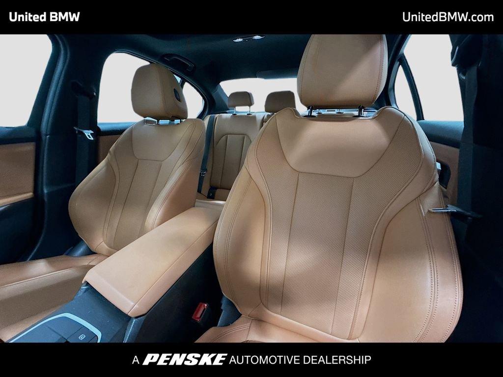 Used 2023 BMW 330i Sedan w/ Premium Package image 5