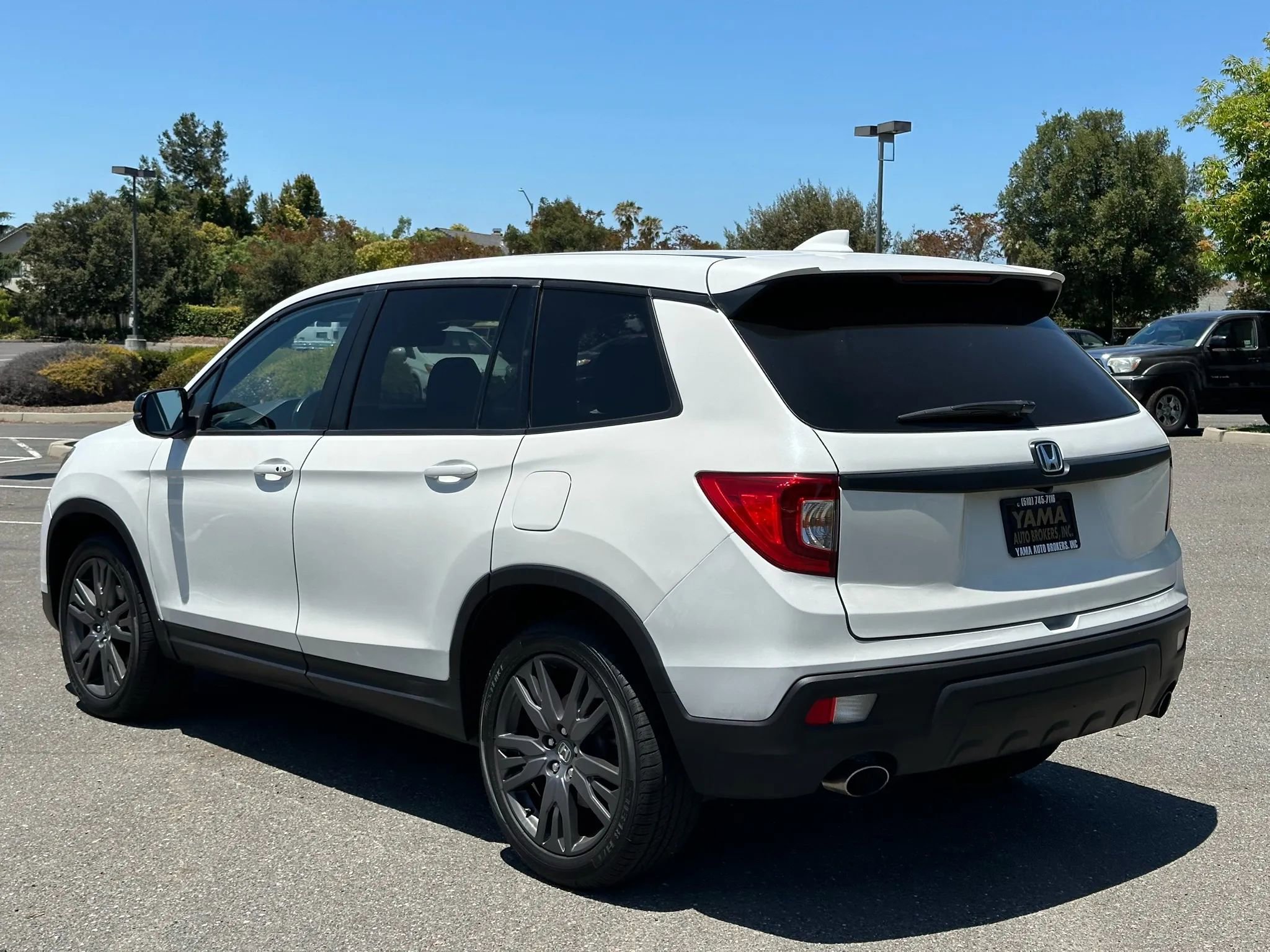 Used 2021 Honda Passport EX-L image 3