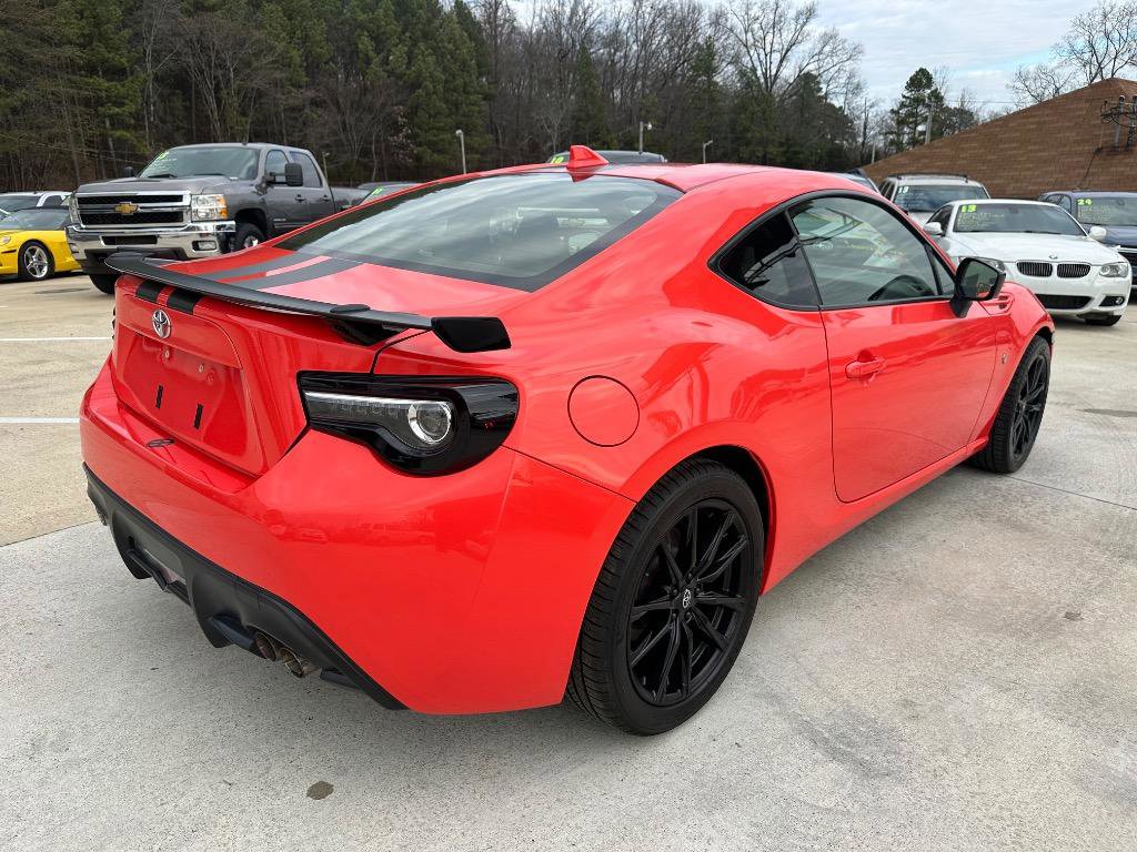 Used 2017 Toyota 86 image 15