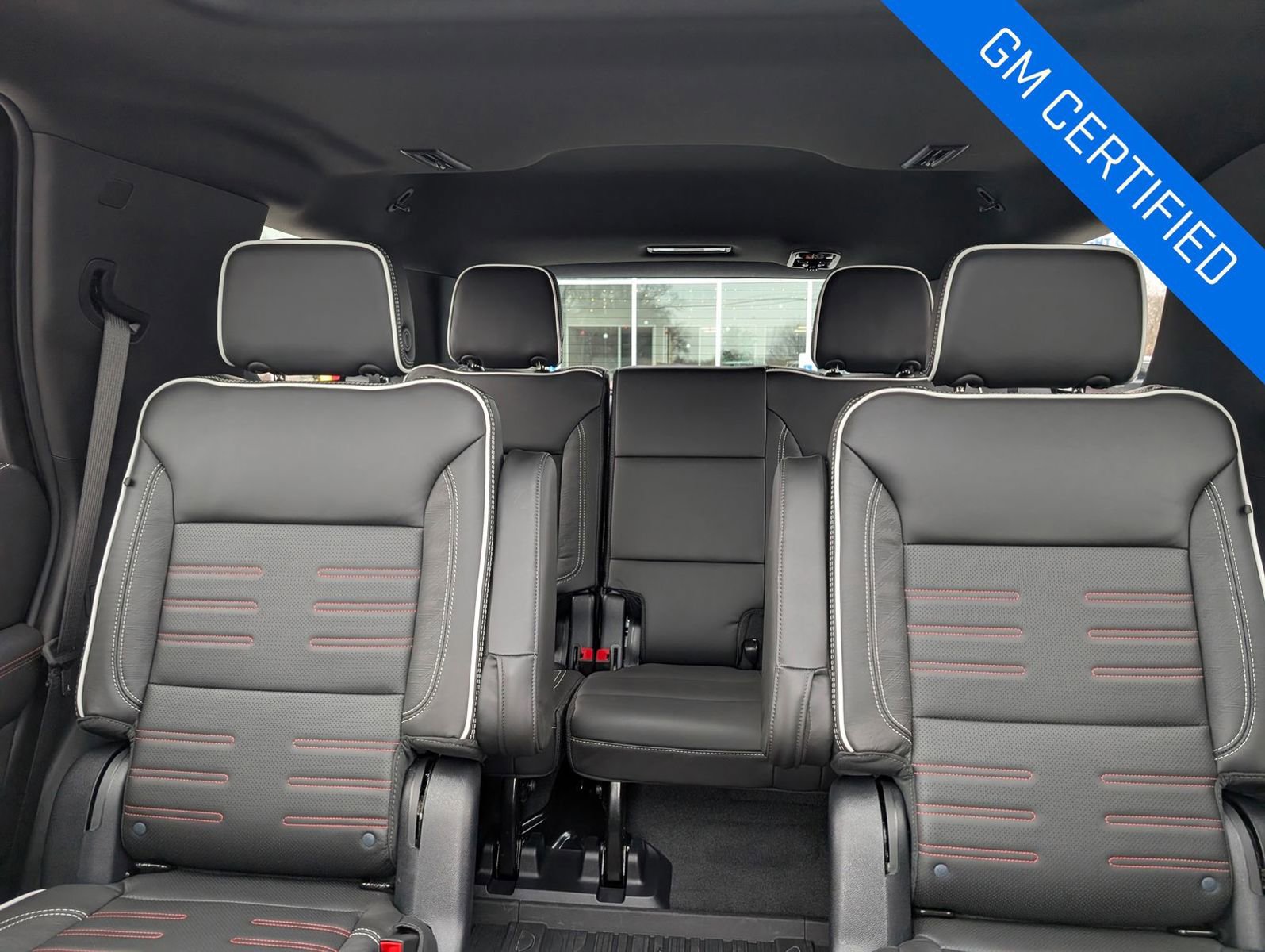 Used 2025 GMC Yukon AT4 Ultimate w/ LPO, Floor Liner Package image 32
