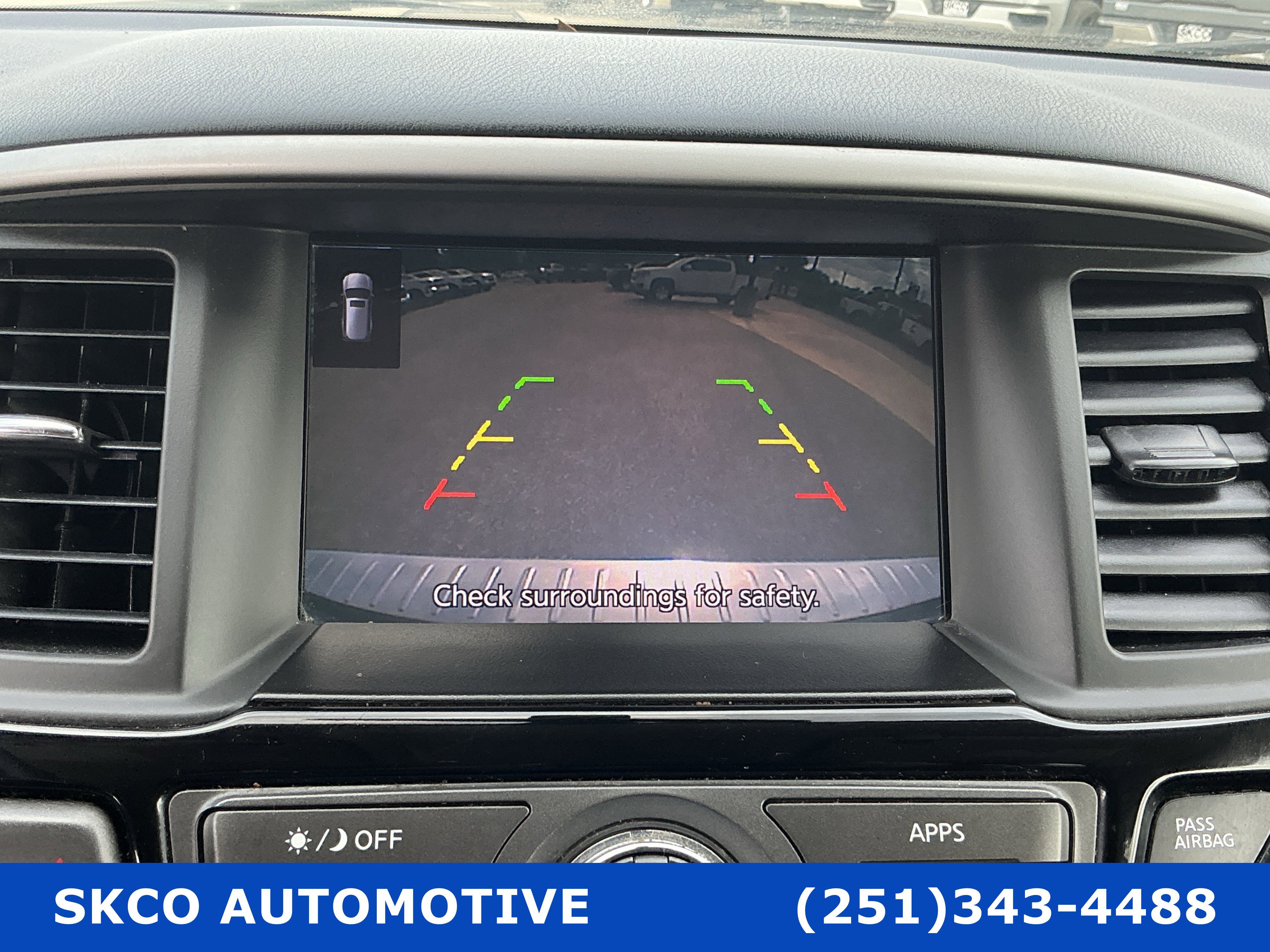 Used 2019 Nissan Pathfinder SV image 14