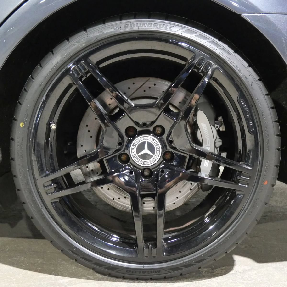 Used 2013 Mercedes-Benz CLS 63 AMG image 32