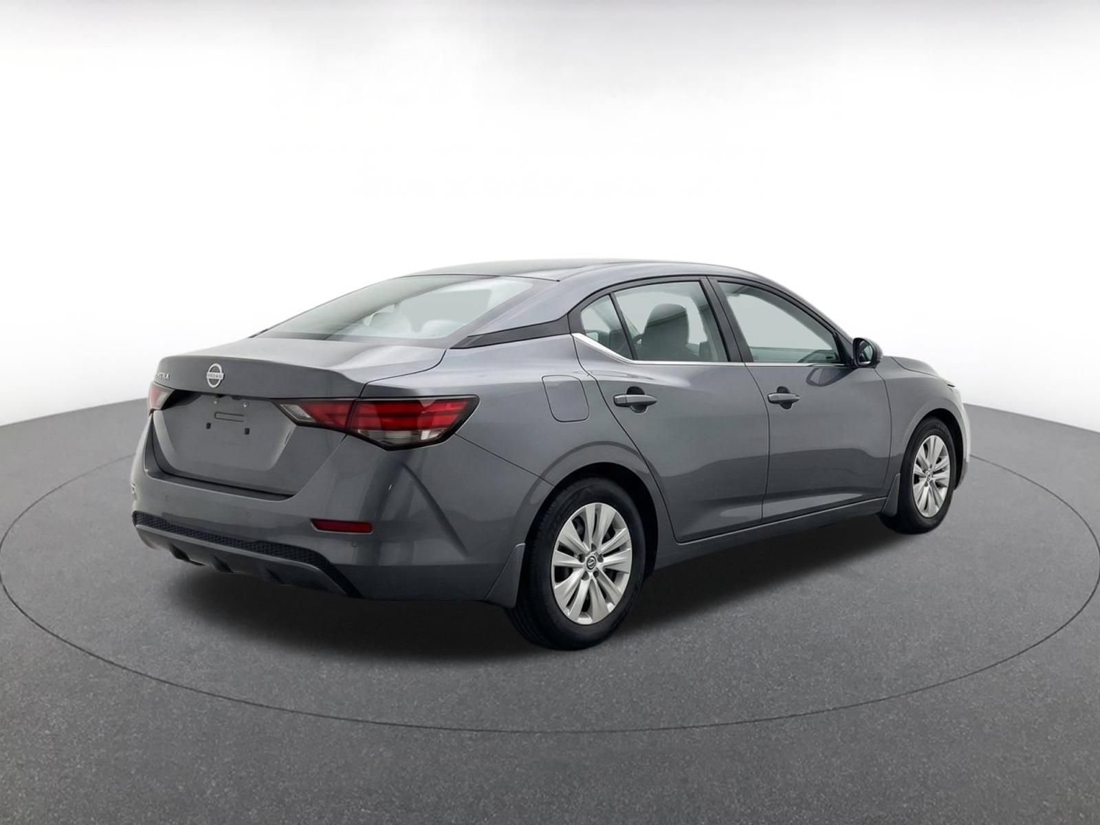Used 2025 Nissan Sentra S FWD image 9