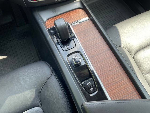 Certified 2023 Volvo XC60 B5 Plus w/ Climate Package AWD/4WD image 23