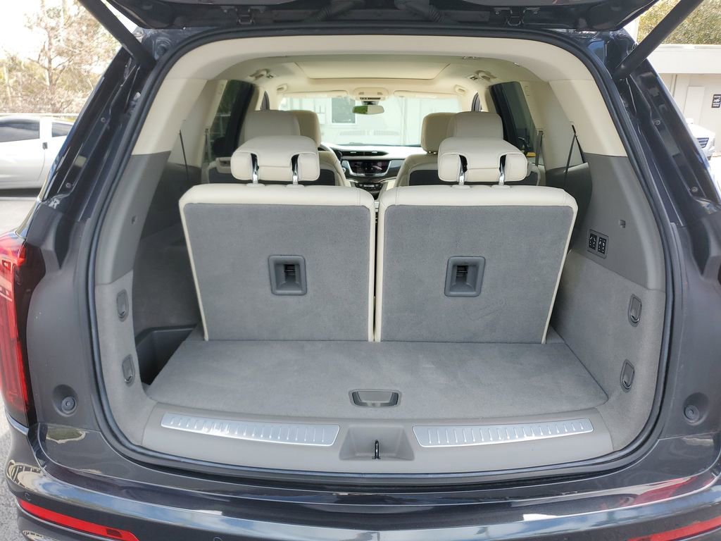 Certified 2023 Cadillac XT6 Premium Luxury image 27