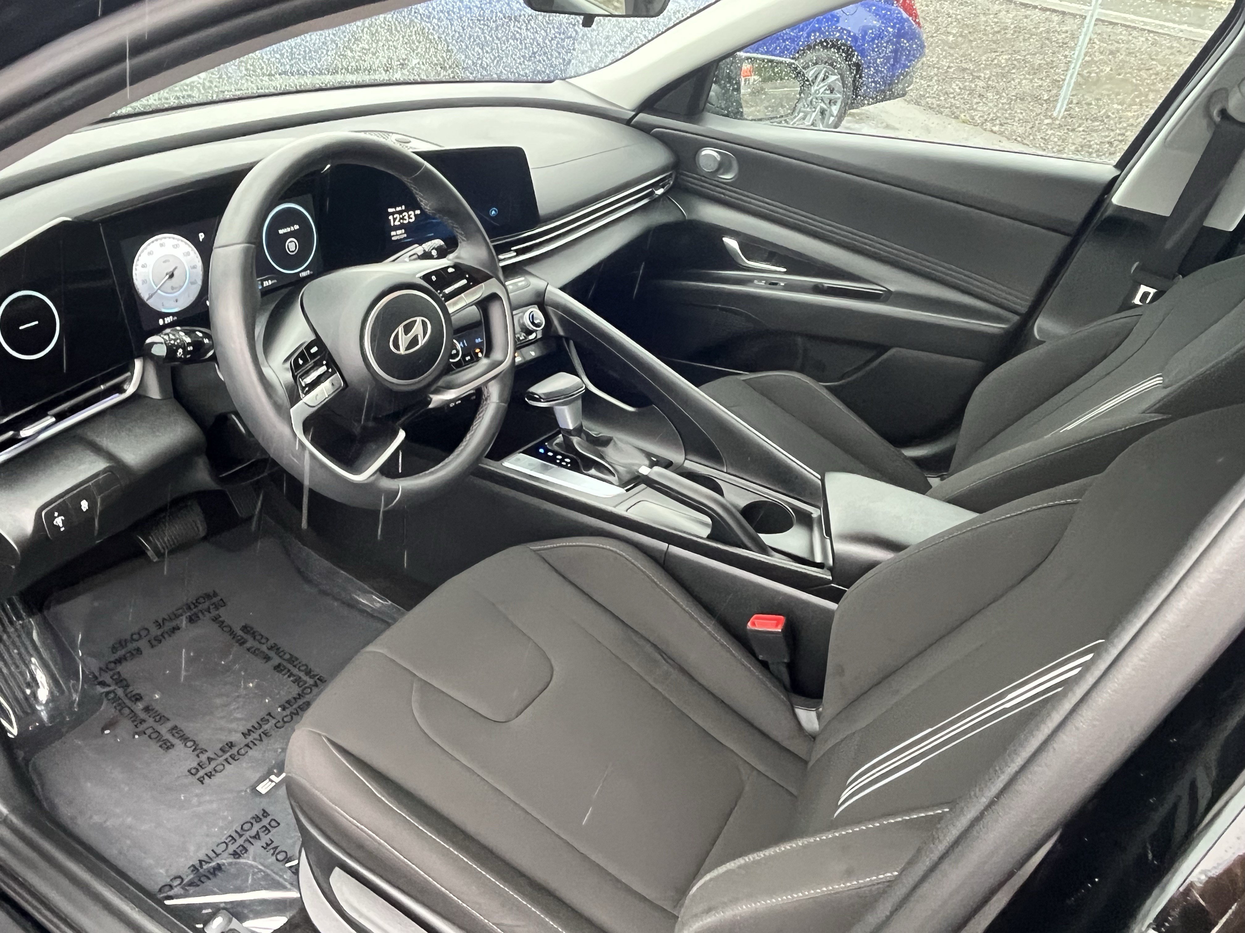 Used 2025 Hyundai Elantra SEL FWD image 9