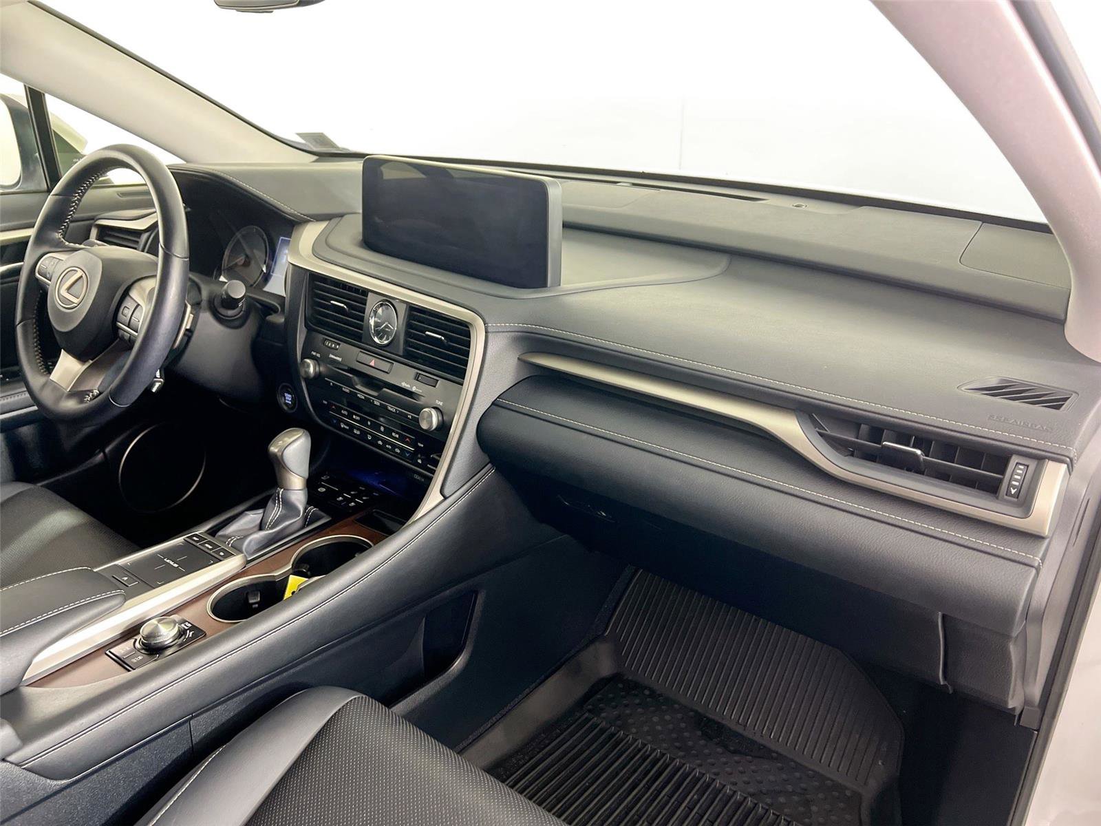 Used 2022 Lexus RX 350L Premium w/ Premium Package AWD/4WD image 28