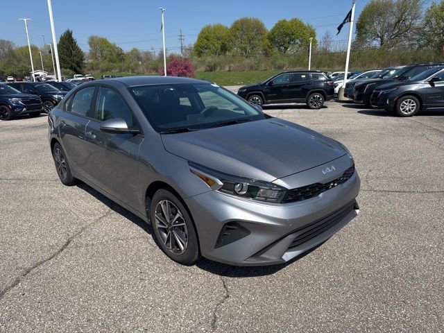 Certified 2024 Kia Forte LXS w/ LXS Technology Package FWD image 7