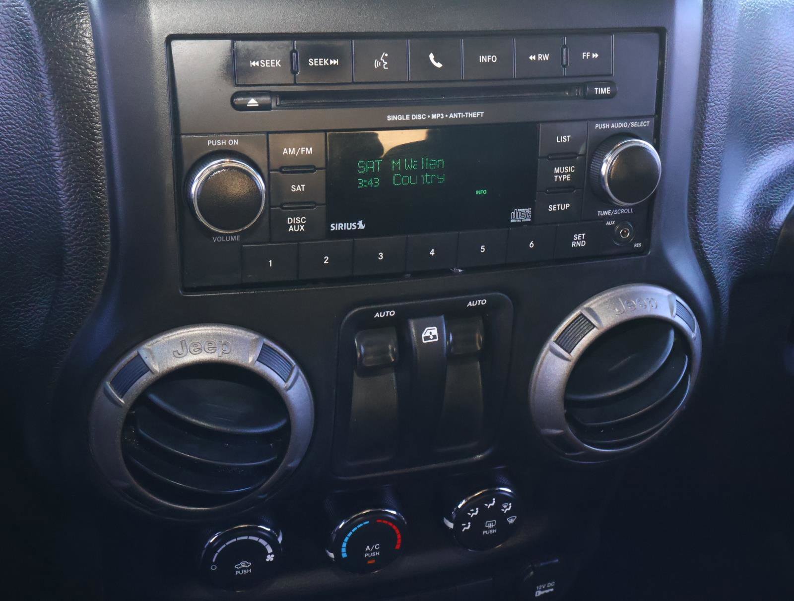 Used 2013 Jeep Wrangler Sport AWD/4WD image 23