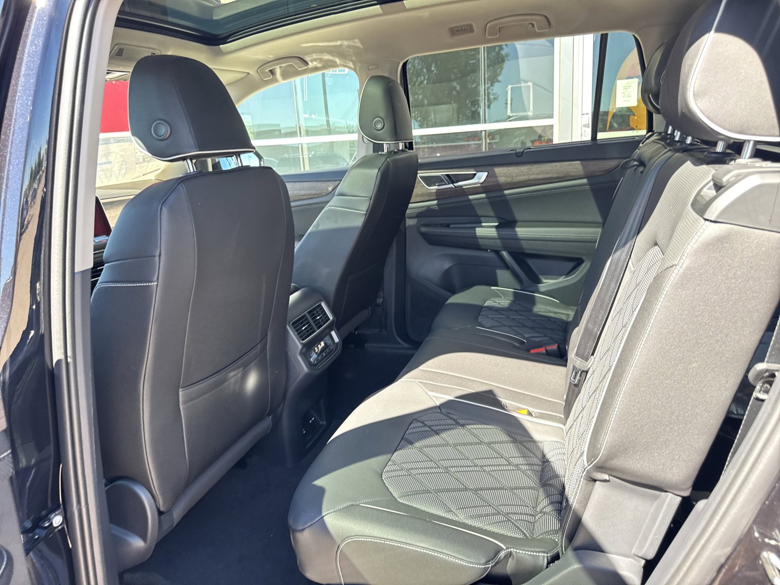 New 2026 Volkswagen Atlas SEL Premium R-Line image 19