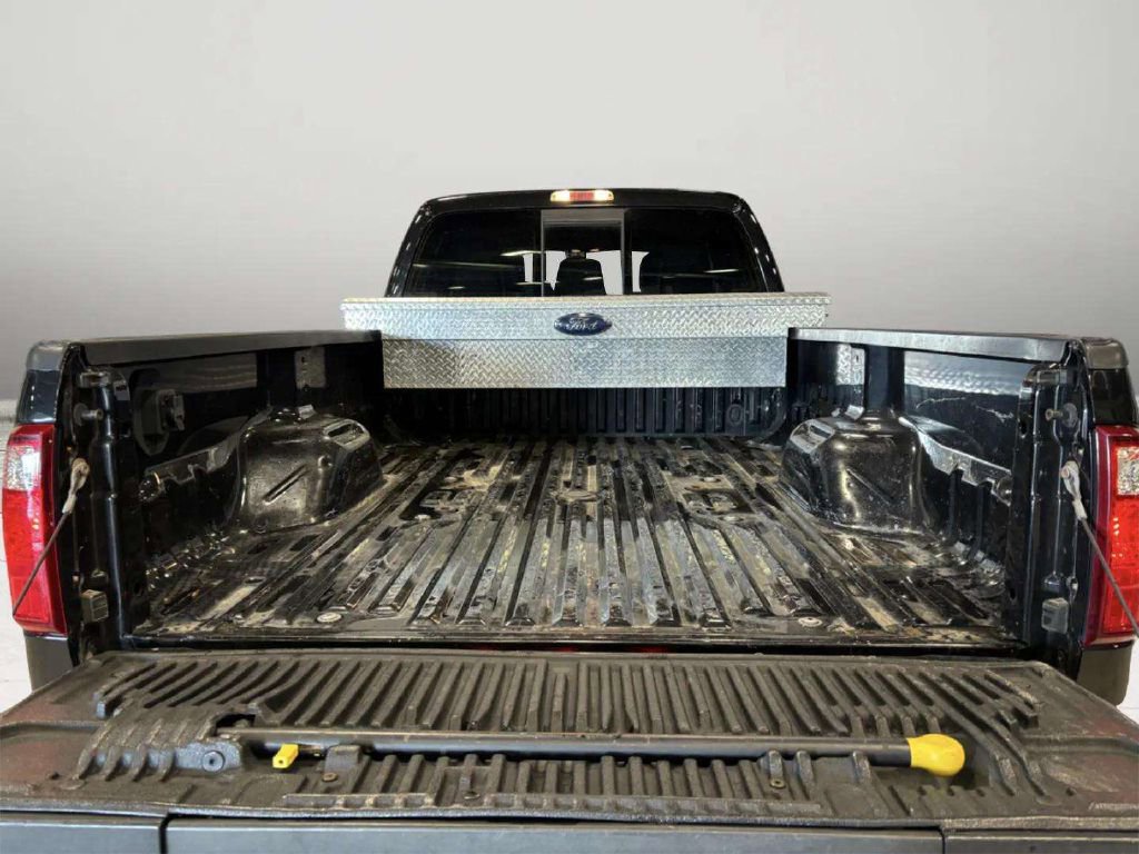 Used 2013 Ford F350 Platinum image 18