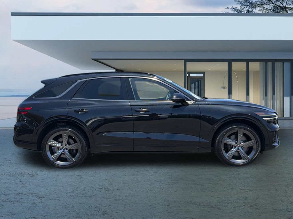 Used 2023 Genesis GV70 3.5T Sport w/ Sport Prestige Package AWD/4WD image 3