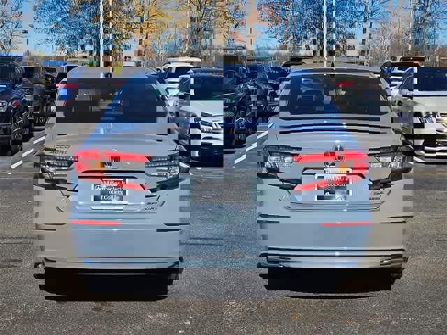 Used 2022 Honda Accord Sport image 7