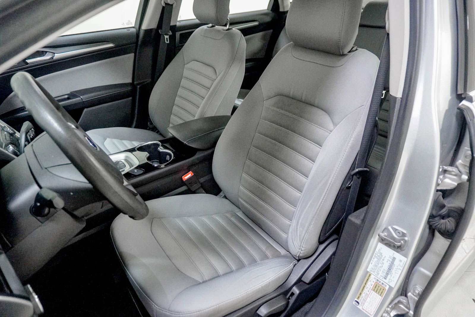 Used 2014 Ford Fusion S FWD image 17