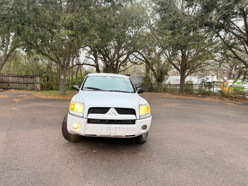 Used 2008 Mitsubishi Raider LS image 2