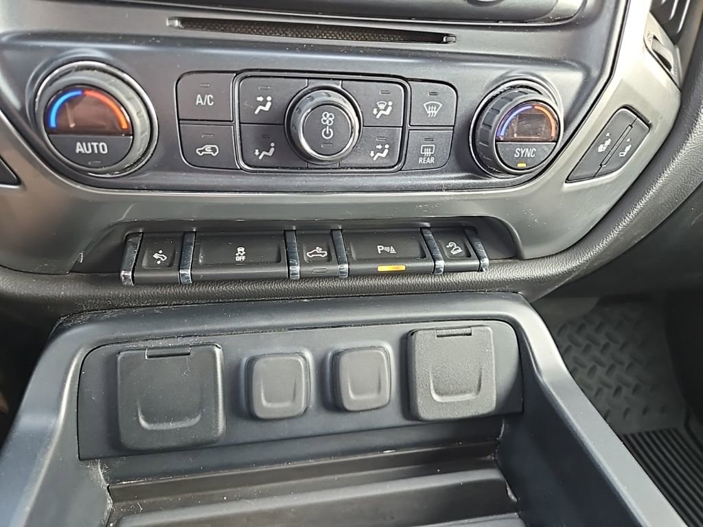 Used 2018 Chevrolet Silverado 1500 LT w/ All Star Edition image 19