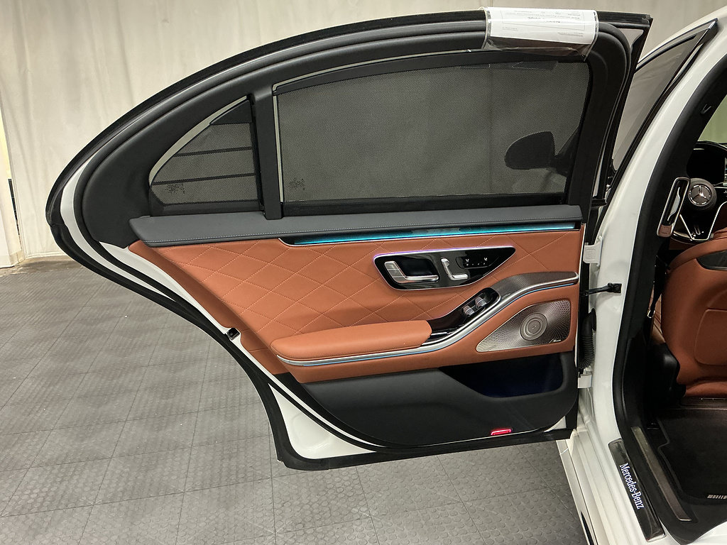 Used 2023 Mercedes-Benz S 580e 4MATIC Sedan image 31