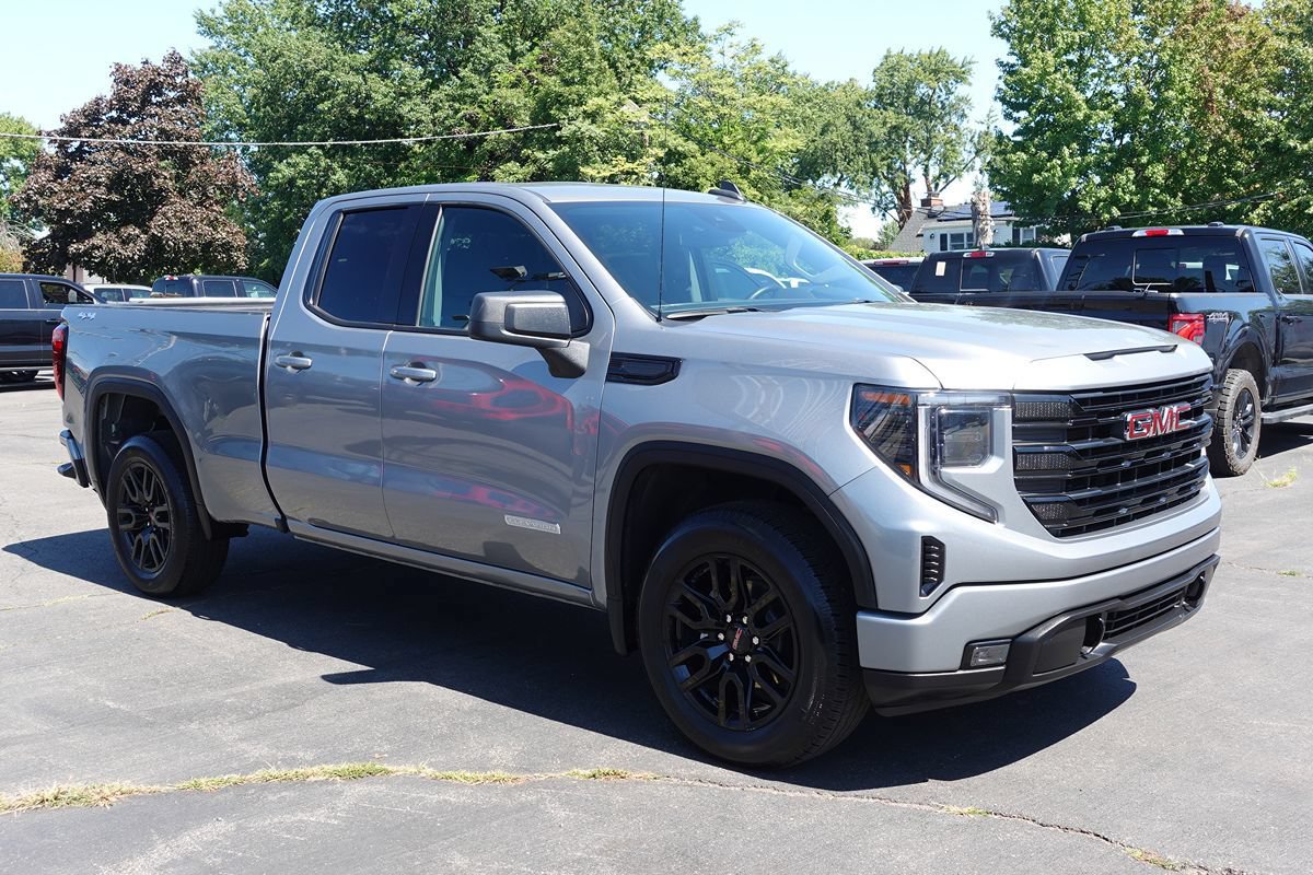 Used 2023 GMC Sierra 1500 Elevation AWD/4WD image 4