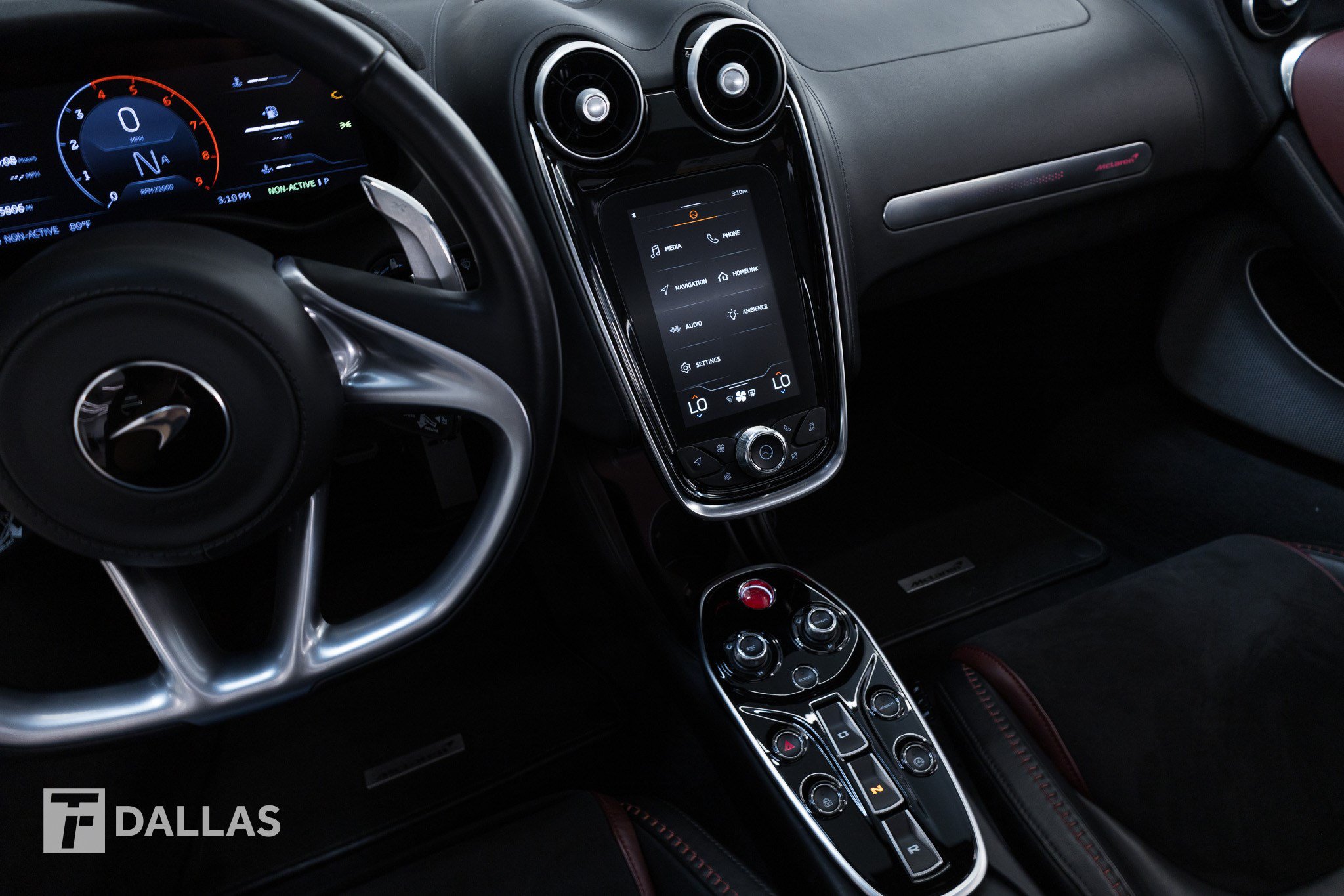 Used 2023 McLaren GT RWD image 32