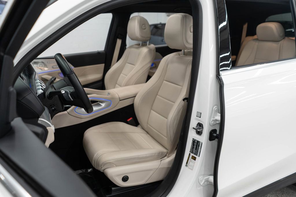 Used 2025 Mercedes-Benz GLS 450 4MATIC image 7