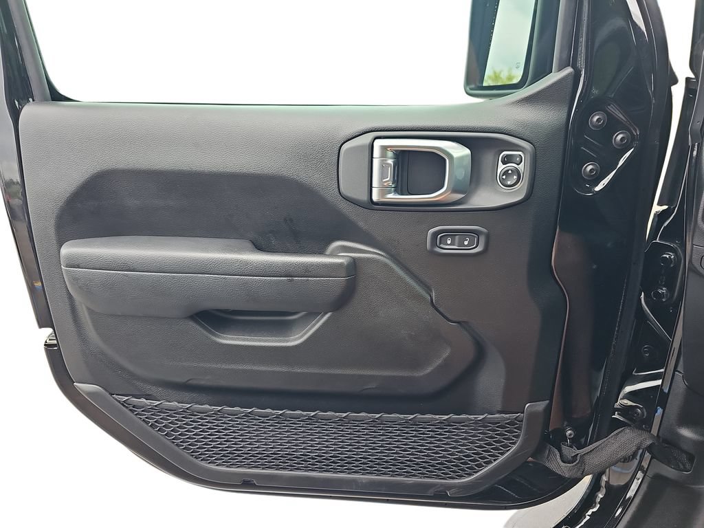 Used 2025 Jeep Gladiator Sport AWD/4WD image 25
