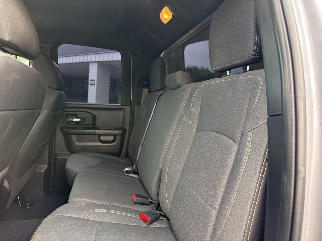 Used 2021 RAM 1500 Warlock AWD/4WD image 32