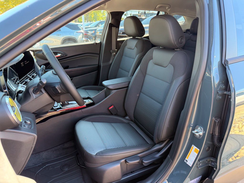 New 2026 Chevrolet Trax LT w/ Driver Confidence Package FWD image 10