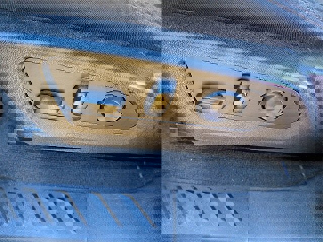 Used 2023 Chevrolet Colorado Trail Boss w/ Technology Package image 15