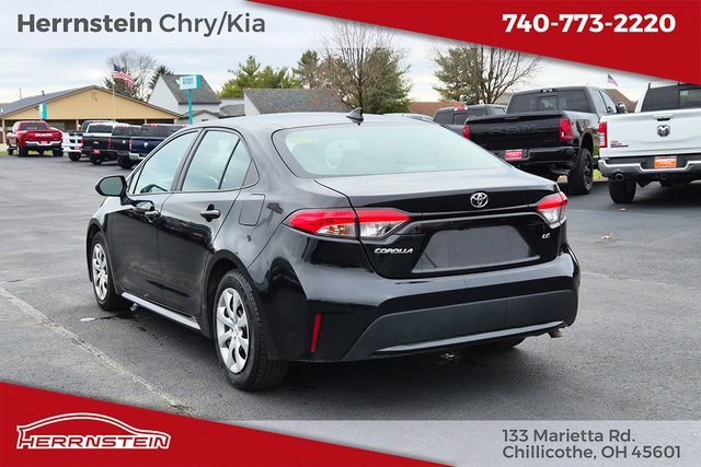 Used 2022 Toyota Corolla LE image 5