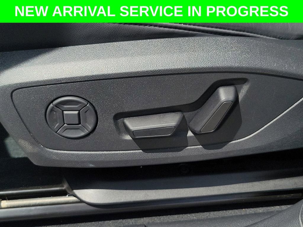 Certified 2025 Audi Q3 2.0T Premium w/ Convenience Package AWD/4WD image 18