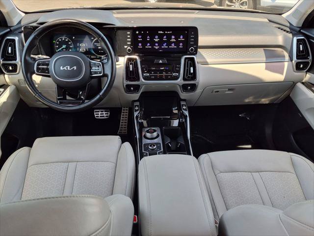 Used 2023 Kia Sorento SX Prestige w/ Panoramic Sunroof Package AWD/4WD image 23